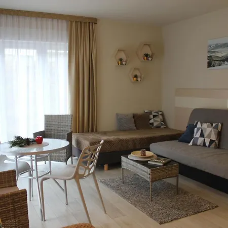 Czarna Gora Sunny Terrace شقة سيينا